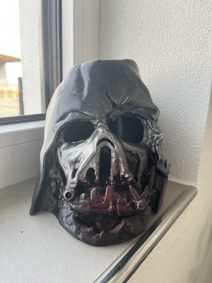 Geschmolzener Darth Vader Kopf Star Wars Deko - Bild 1 von 2