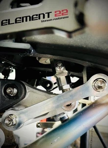 Yamaha R1M R1 2022 Titanium Suspension Linkage Kit - Picture 1 of 3