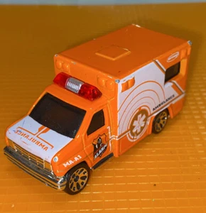 Vintage 1996 MATCHBOX AMBULANCE METRO ALARM Rare Orange Original Old Car EMS +++ - Bild 1 von 7