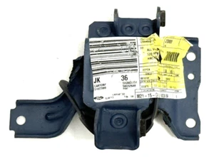 Lincoln Town Car & Ford Crown Victoria 1998-2002 LH Engine/Motor Mount OE Ford - Picture 1 of 3