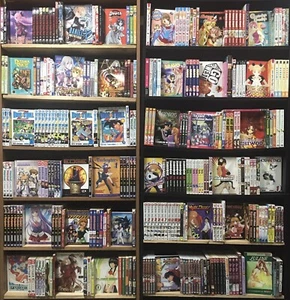Lote de manga ""D Thru J"" ($7.99 cada uno) leer descripción fuera de imprenta novela gráfica rara mixta - Imagen 1 de 7