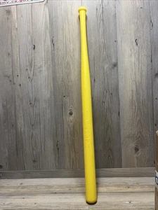 VTG Yellow Official Wiffle Bat Made In U.S.A. 31-5/16" Long Gen 3 /  1983 - 1991 - Picture 1 of 6