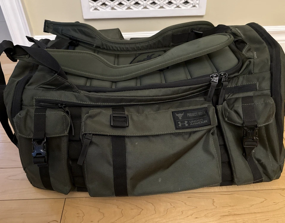 Mochila Bolso de Lona Under Armour Project Rock Verde Militar Foto 1 de 4