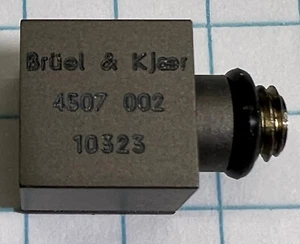 BRUEL & KJAER ACCELEROMETER Model 4507 002 With ENDEVCO 3090CM12 Cable - Picture 1 of 11
