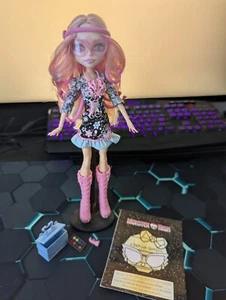 Monster High Frights Camera Action Hauntlywood Viperine Gorgon Doll COMPLETE - Picture 1 of 7