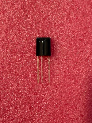 5 PCS VISHAY INFRARED RECEIVER MODULE W/ PREAMP 3-PIN EPOXY CASING 56Khz NEW - Image 1 of 4