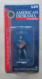 NEW VERSION DAN GAS CAN MECHANIC AMERICAN DIORAMA 1:24 MAN GUY 3" FIGURE - Picture 1 of 1