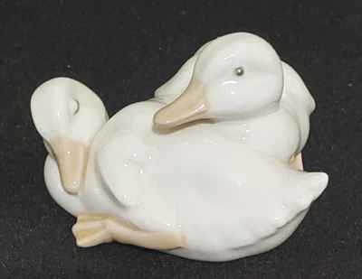 Vintage NAO (LLADRO) Porcelain White Pair of Cuddling Ducks Figurine - image 1 of 4