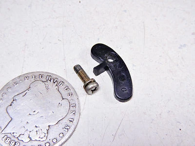 82 HONDA CB750SC NIGHTHAWK 750 CARBURADOR DIAFRAGMA VACÍO PISTÓN GUÍA Y TORNILLO Foto 1 de 4