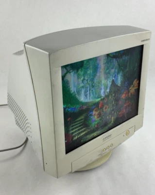 Mitsubishi Diamondtron Diamond Plus 73 CRT VGA Computer Monitor Retro Gaming - Image 1 of 4