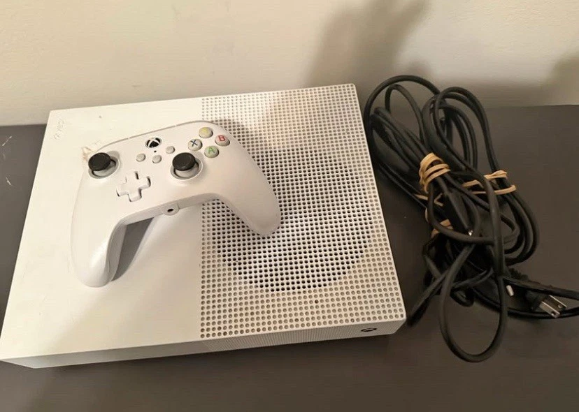 Consola Microsoft Xbox One S 1TB Edición Todo Digital con Mando Inalámbrico Foto 1 de 1