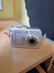 Vivitar Vivicam 4345 Camera 4.0 Megapixel with Case Untested - Picture 1 of 12