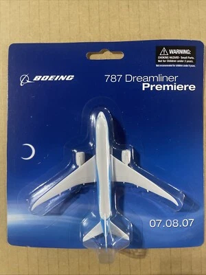 RARO AVIÓN BOEING 787 DREAMLINER COLECCIONABLE AVIÓN BOEING 1:400 Foto 1 de 2