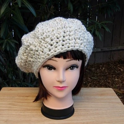 Gorra boina gruesa blanca apagada para mujer mezcla de lana invierno ganchillo tejido gorro holgado Foto 1 de 4