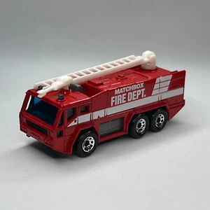 Matchbox MB24 Airport Fire Engine Truck - Picture 1 of 4