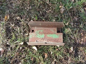 JOHN DEERE 46a TRACTOR LOADER FRONT MOUNTING BRACKET - Picture 1 of 7