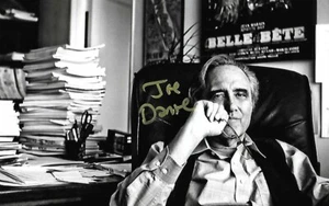 Joe Dante auto-signed 4x6 photo Gremlins The 'Burbs Director Rare COA LOOK!! - Picture 1 of 1