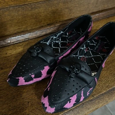 Abbey Dawn by Avril Lavigne Shoes SZ 6 Pink Black Skull Rebel Yell Flats Slip On - Image 1 of 4