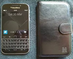 BlackBerry Classic 16GB Unlocked Smartphone - Black - Picture 1 of 13