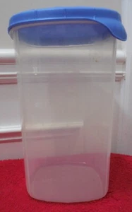 VGUC Rubbermaid Servin Saver 4.5Qt-4.3L Bread Keeper/Canister #556F w/Lid - Picture 1 of 10