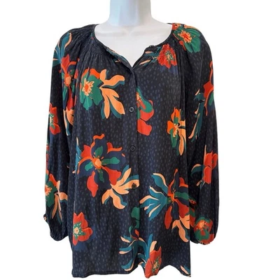 Blusa Tucker NYC Clásica Seda Azul Marino Floral Manga 3/4 De Gran Tamaño M Usada en Excelente Condición  Foto 1 de 4