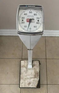 Vintage Health O Meter Doctors Scale - 300 LBS Tale Neck Works Adjustable Zero - Picture 1 of 11