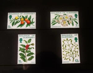 Guernsey Stamps: "Christmas" - MNH Presentation Pack 1978 - Picture 1 of 3