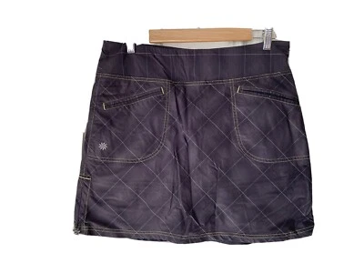 Pantalón corto Athleta cremallera lateral talla 12 Foto 1 de 3