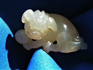 Qing Dynasty Chinese white nephrite Hetian jade carved dog with ball miniature - Picture 1 of 9
