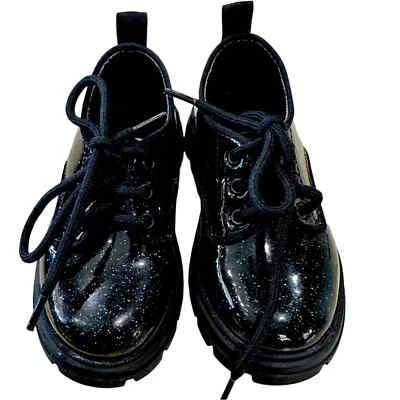 Zara Niños Niñas Brillante Negro Imitación Charol Oxfords Zapatos con Cordones EU 22 Foto 1 de 4