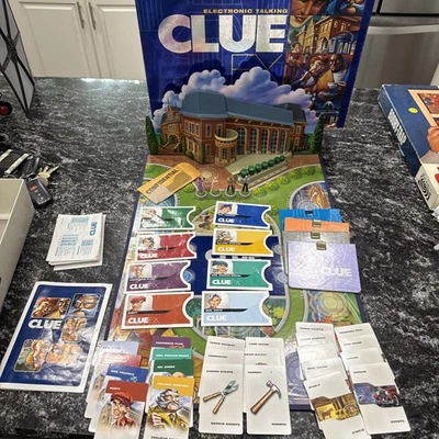 Clue FX Electronic Talking Game - Parker Brothers / Hasbro - 2003 - Complete - Image 1 of 4
