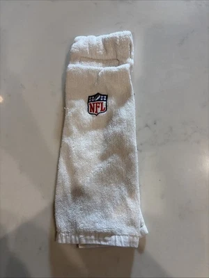 Toalla de fútbol NFL blanca para cualquier posición Foto 1 de 3
