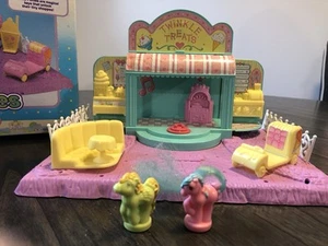 Vintage 1989 Petite Ponies Twinkle Treats Ice Cream Shoppe + 2 Ponys selten mit Box - Bild 1 von 24