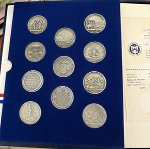 US Mint Amerikas erste Medaillen zum Gedenken an die Schlachten der amerikanischen Revolution - Bild 1 von 4