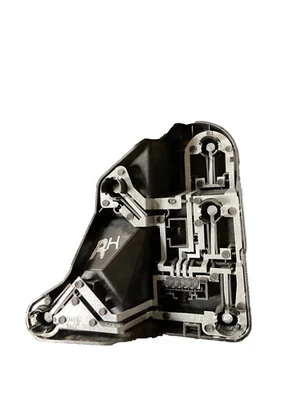 Rover 75 MG ZT saloon rear lamp bulb holder driver side RH - Image 1 of 2