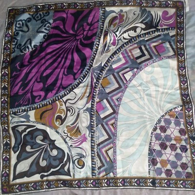 Bufanda cuadrada de seda Emilio Pucci Firenze 34x34 pulgadas Foto 1 de 3