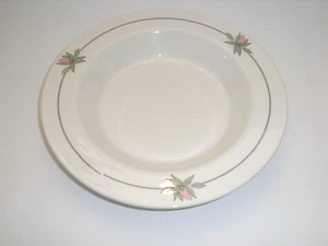 Syracuse China Dinner Plate Pasta Bowl 17-D Syralite Pink Bud Green Leaf EUC - Imagen 1 de 5