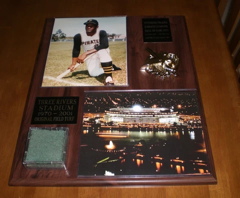 PIRATES ROBERTO CLEMENTE THREE RIVERS STADIUM TURF PLAQUE    YOUR CHOICE Cover