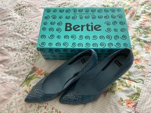 ladies vintage shoes, Bertie shoes with box, very good condition. No scuffs - Picture 1 of 8
