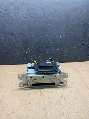 2009 2010 2011 Jaguar XF Radio Receiver CD Player P9317 DG - Image 1 of 4