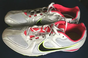 NIKE Track & Field~RIVAL MD~Bianco e rosa~Scarpe da corsa~ Donna 11,5~NUOVO - Foto 1 di 4