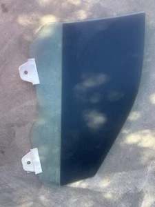 DODGE DURANGO FRONT LEFT DRIVER SIDE DOOR WINDOW GLASS OEM 2011 - 2022 - Picture 1 of 3