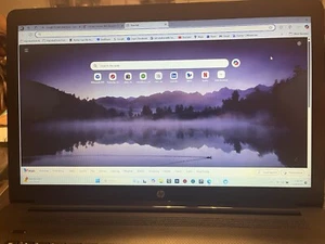 HP Laptop 17-BY1053DX 17.3"HD i5-8265U@1.6GHz 8GB MEM 1 TB NVMe SSD Win 11Home - Picture 1 of 14