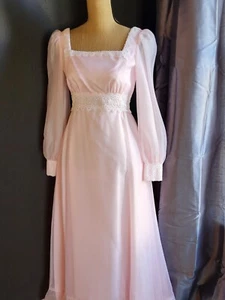 Lorrie Deb San Francisco Vintage 70s Pale Pink Formal Size 7/8 - Picture 1 of 17