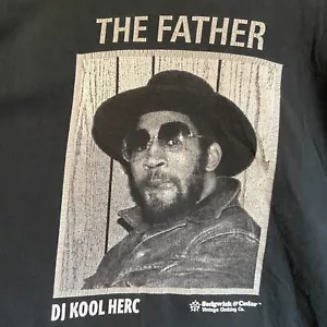 T-shirt DJ Kool Herc "Il Padre" (Sedgwick & Cedar) anni 2000 vintage - Foto 1 di 6