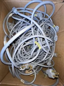 (x1) Juego de cables de alimentación Electricord ángulo recto C13 8 ft LL16898 S-456 - Imagen 1 de 6
