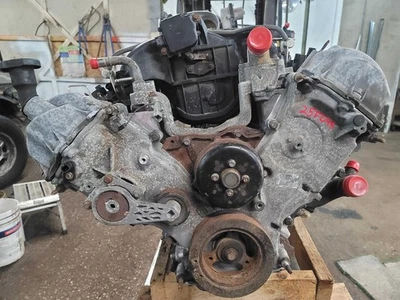 Conjunto de motor usado se adapta a: camioneta Ford f350sd 2006 6,8 L VIN Y 8º Foto 1 de 4