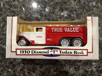 Vintage 1992 ERTL 1930 Diamond ‘T’ Tanker Bank – True Value Die-Cast Collectible - Image 1 of 4