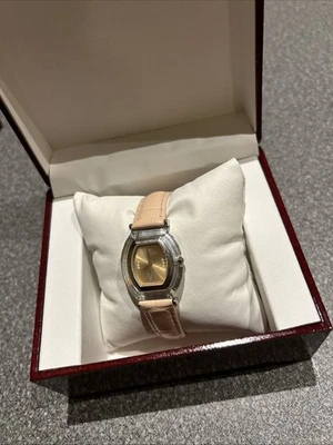 Reloj Swarovski de lujo hecho en Suiza para mujer Foto 1 de 4