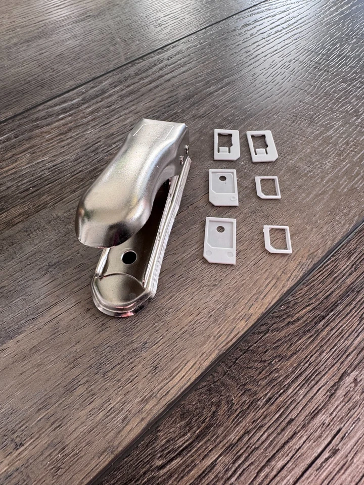 Nano SIM Card Cutter with Adapters - Image 1 of 1